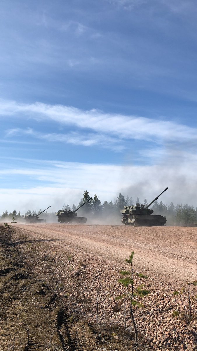 ElisaSuutari's tweet image. Viikonloppu meni #LIST23 harjoitukseen tutustuessa. Kalustoon tutustumisen lisäksi tuli käytyä mielenkiintoisia keskusteluja henkilöstön, varusmiesten ja reserviläisten sekä kansainvälisten joukkojen kanssa. @reserviupseeri