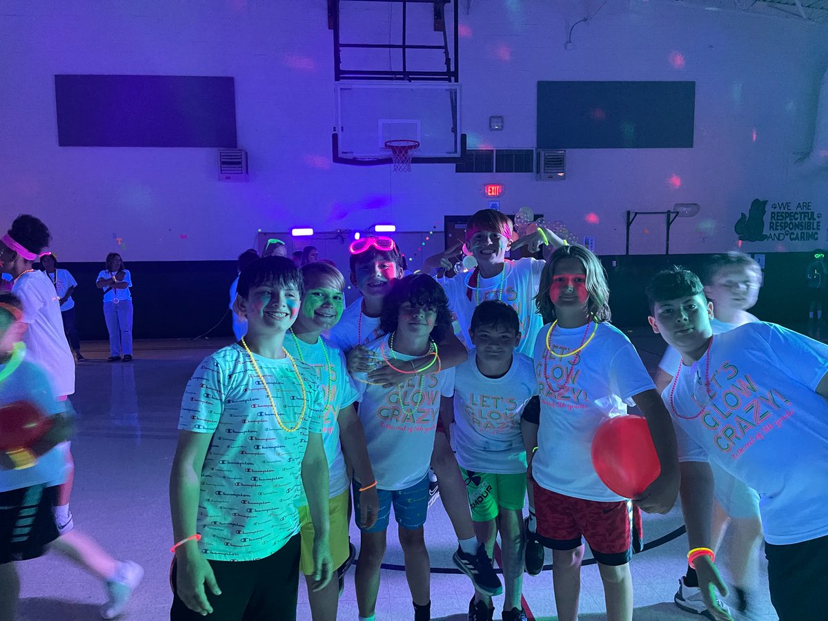 5th Grade Glow Party🩵💛💚🩷
Let’s Glow Crazy WolfPups!🐾 #wearewentzville <a href="/BTEWolfPups/">BTE 🐾 Principal Vahle</a>