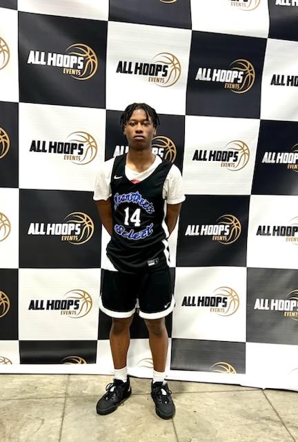 Kenneth Monroe 5'9" PG Thornwood HS 2024. Meanstreets Black 17U <a href="/JoeNapier10/">Joe Napier</a> Attacks the basket relentlessly and finishing with an array of shots in traffic while absorbing contact. Knocks down the open 3. Avg 11.5pts <a href="/allhoopsevents/">allhoopsevents</a> #TheInvite <a href="/ILHoopProspects/">Illinois Hoop Prospects</a> <a href="/IL_recruits/">Illinois Hoops Recruits</a>