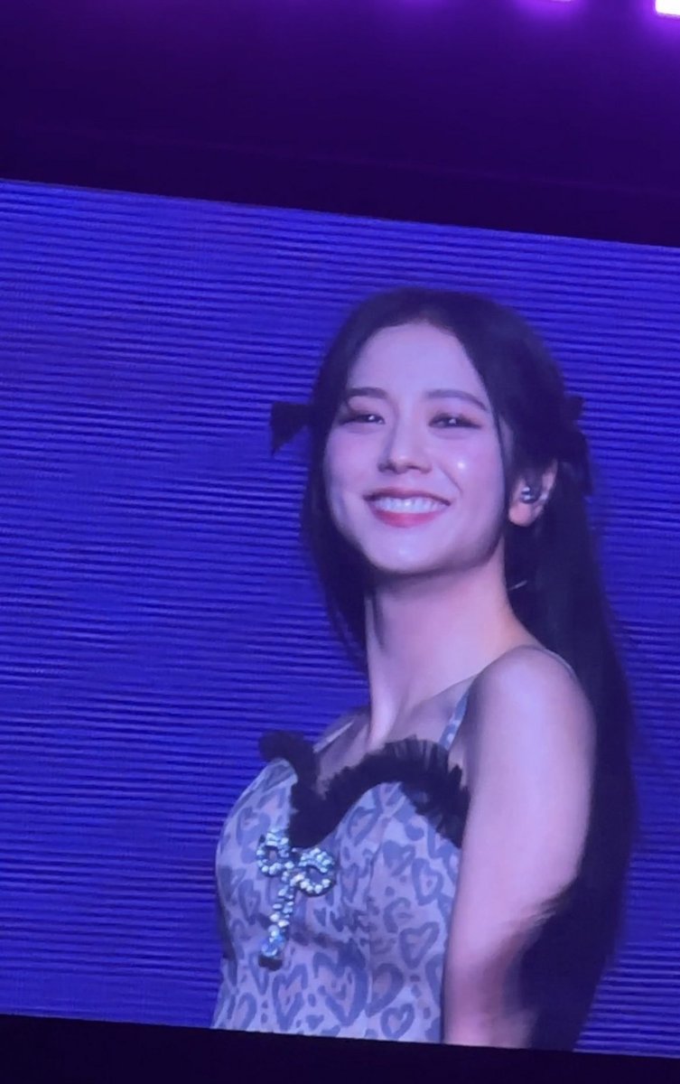 jichusworld's tweet photo. she’s so pretty 🥹 https://t.co/vLZ5WL8zyJ