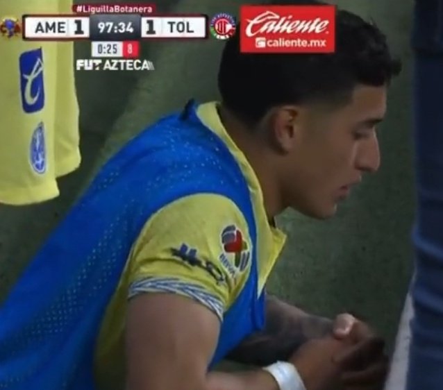 MartinoliCuri's tweet photo. La alcantarilla lo hizo de nuevo: https://t.co/Vd4TzpQVSe