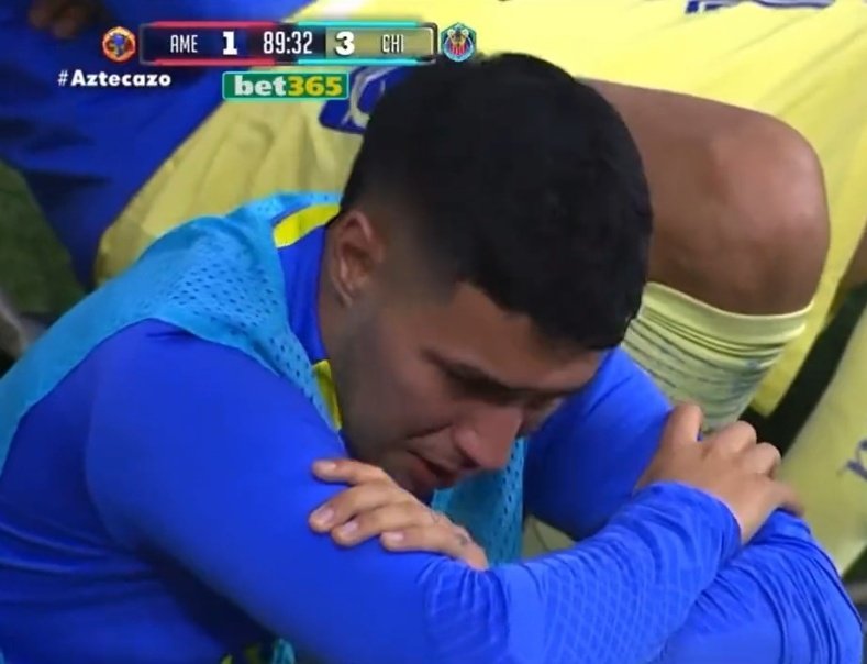 MartinoliCuri's tweet photo. La alcantarilla lo hizo de nuevo: https://t.co/Vd4TzpQVSe