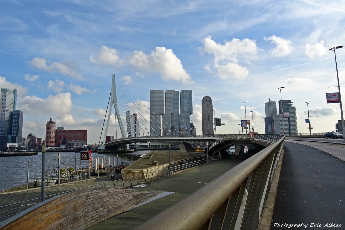 AlblasEric's tweet image. Goedemorgen (nieuwe)volgers het is maandag 22 mei 2023. Fine Dag &amp;amp; Groet van Eric ! #Rotterdam #Erasmusbrug #kopvanzuid
