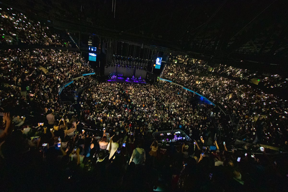 FitoPaezMusica's tweet photo. Bogotá, viste cuando se dice sin palabras?. Bueno, así! Pero hasta el infinito! Sos parte de mi!
Full love 
Todos en un solo cuerpo
Viva la música!
@individuaph
@migueltfotografia
@juliboteroce https://t.co/AZZC6dMolU