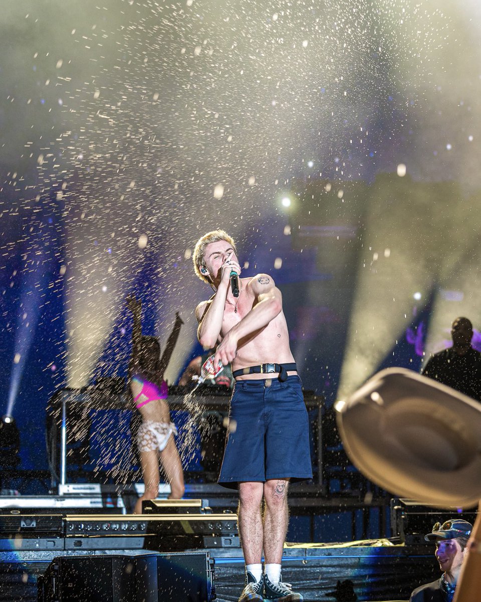 Hangout Music Fest tweet media