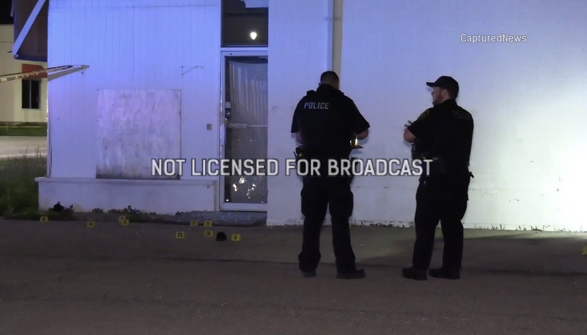 UpdatesNorth's tweet image. At approximately 9pm, the #NorthChicago Police and Fire Department responded to the police station for a gunshot victim. The individual was shot at 14th St. and Lewis Ave. The individual was taken to a local hospital in unknown condition. @CapturedNews #ChicagoScanner