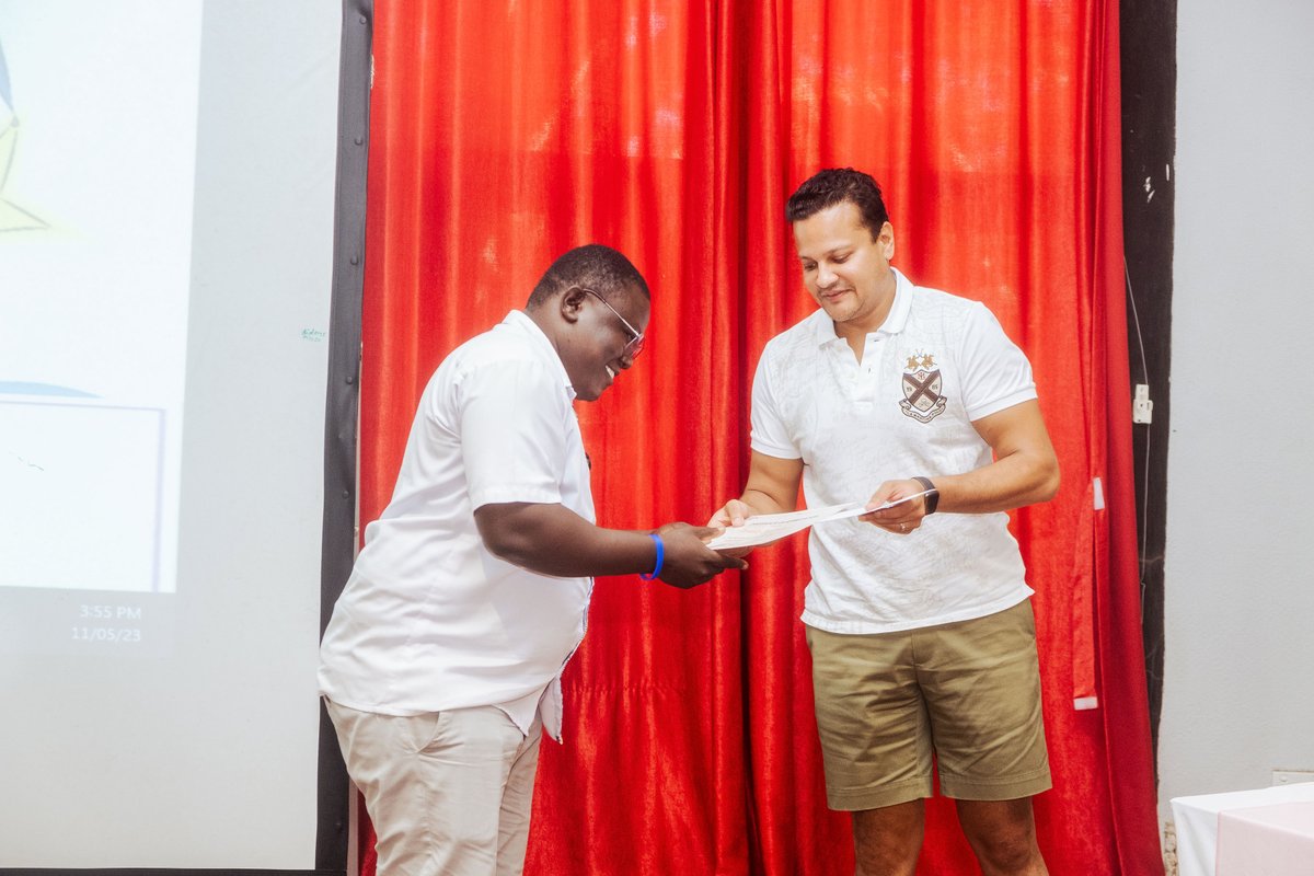 BobbyKamani's tweet photo. Expressing my deep gratitude for the exceptional team @diani_reef . It was a privilege to come together during our recent townhall to honour the extraordinary individuals who shape the essence of our resort. Together, we continue to raise the bar in hospitality excellence! https://t.co/KLg8gDqpHl