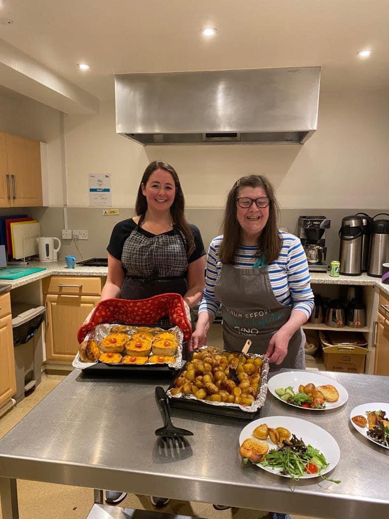 cuthbert_church's tweet photo. It was so good to be back yesterday  supporting the brilliant #volunteers from #stepstohope as they served our #homeless guests at St Cuthbert’s #Edinburgh  Go well fine folk #GodBless X https://t.co/l9i5MWn1rM
