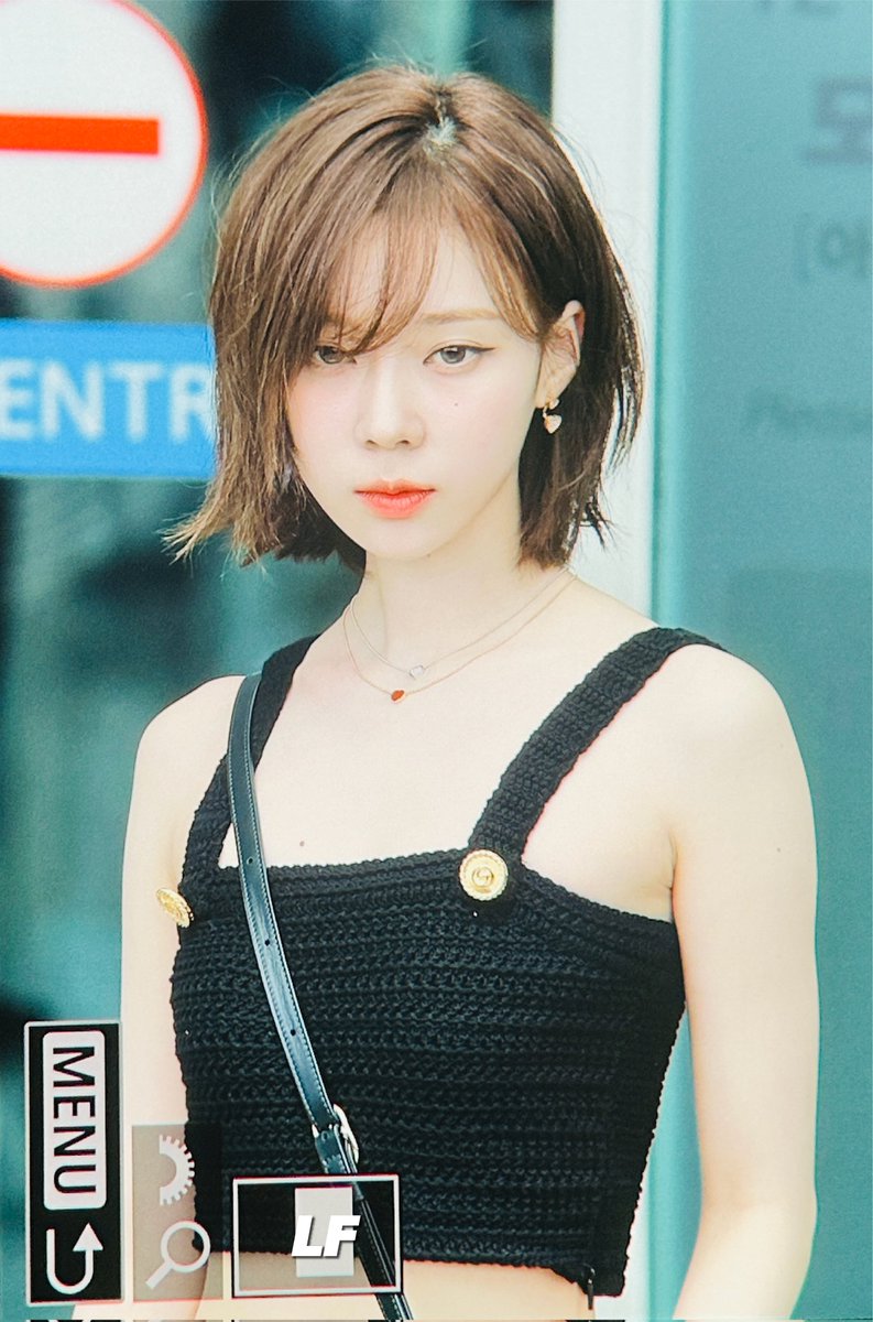 lastandfirst__'s tweet photo. 230522 ICN ✈️

#aespa  #æspa #에스파 
#WINTER #윈터 https://t.co/j177XtDz4q