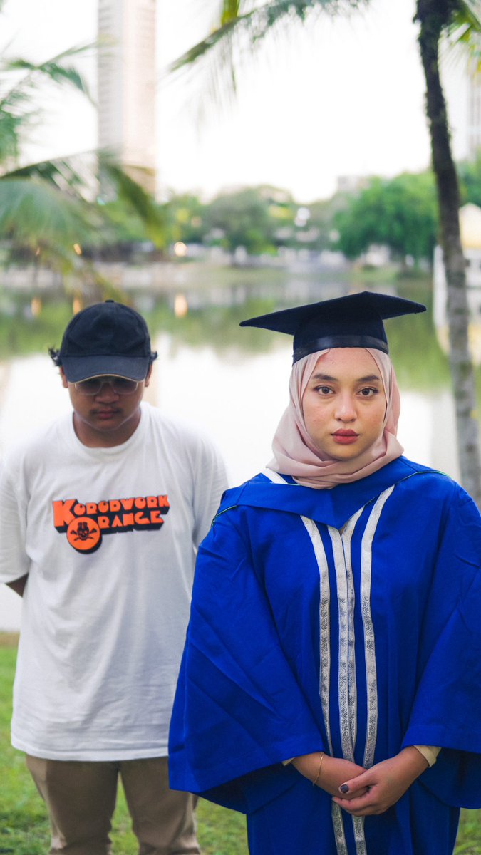 Yaboizim's tweet photo. Happy Graduation Day 👻! @hw_njwa https://t.co/pAwAjqwrxY