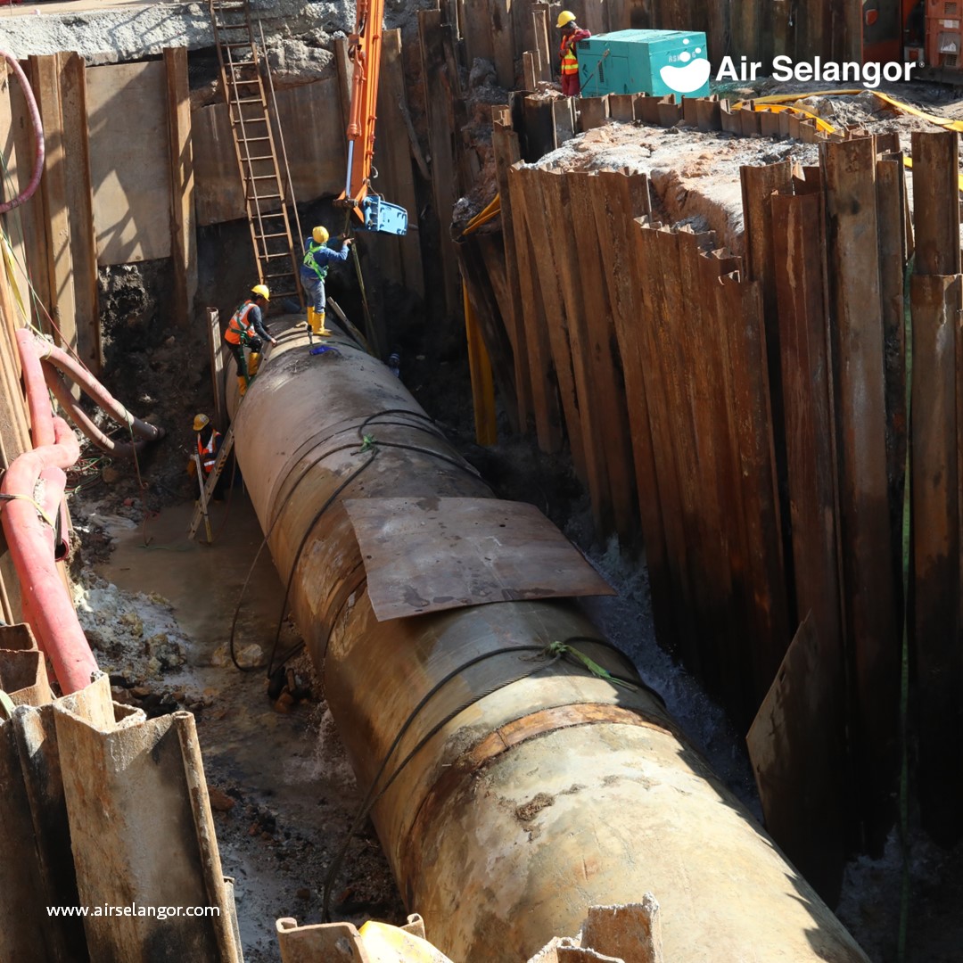 air_selangor's tweet photo. Kerja-kerja pembaikan paip pecah di Jalan Bukit Cerakah, Bandar Puncak Alam, Kuala Selangor sedang giat dijalankan dan telah mencapai 16%.

#AirSelangor #230522BktCerakah https://t.co/3rdE40KQhX