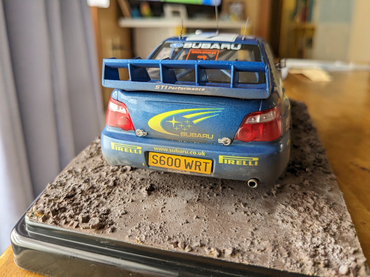 HN6FGAw7yyV0ZwO's tweet photo. ＃インプレッサ　　＃wrc2003
1/24 
ラリーGB2003のモデルをディテールアップして
100均ケースに砂利（ランナーゲート処理のカス）を散りばめてウェザリング https://t.co/XTB0j86DOc