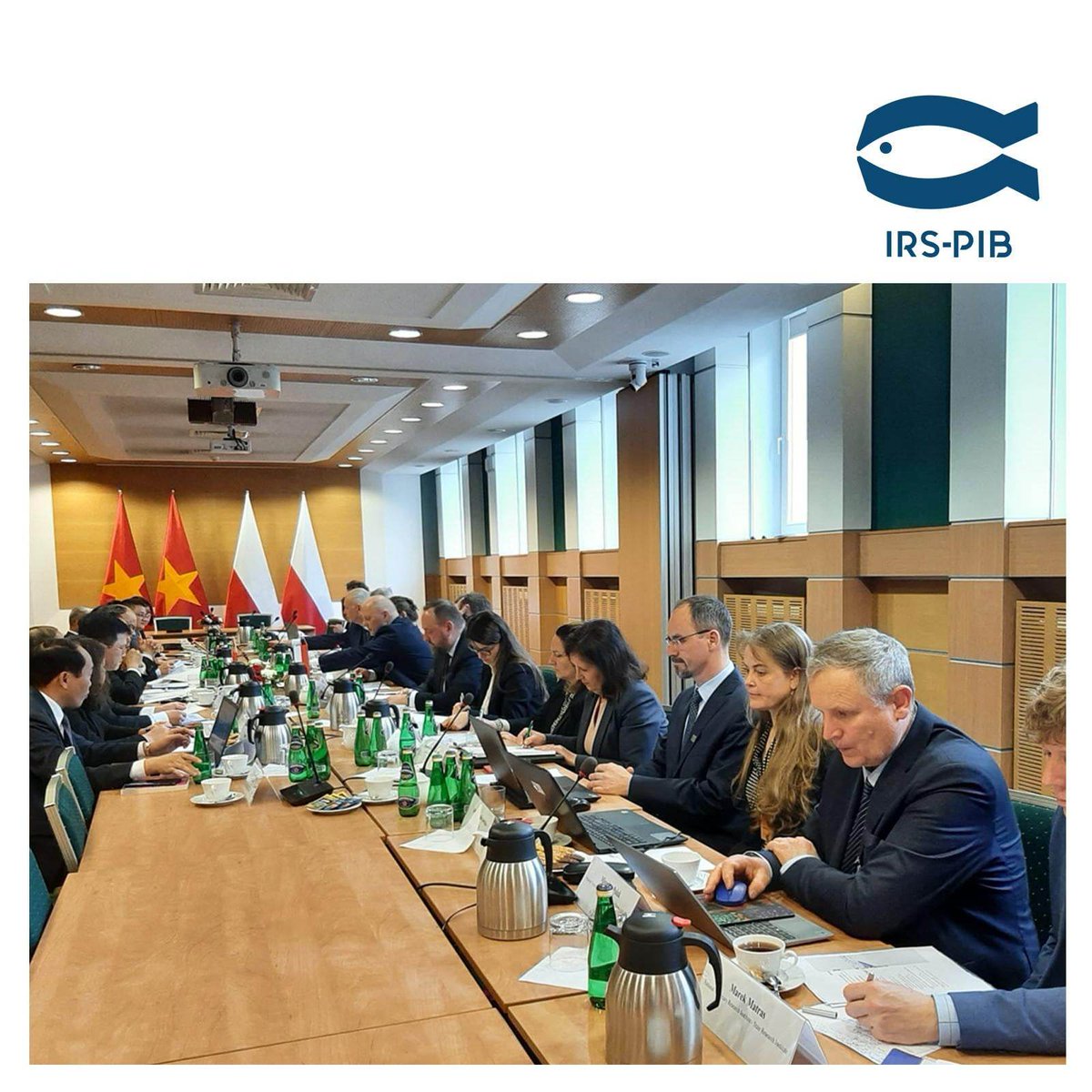 rybactwa's tweet photo. Eksperci z Instytutu wzięli udział w II posiedzeniu polsko-wietnamskiej grupy roboczej ds. współpracy w dziedzinie rolnictwa w związku z wizytą w Polsce Wiceministra Rolnictwa i Rozwoju Wsi Wietnamu Pana Phung Duc Tiena wraz z towarzyszącą mu delegacją, w #MRiRW 19.05.2023. https://t.co/qo2zXytui3
