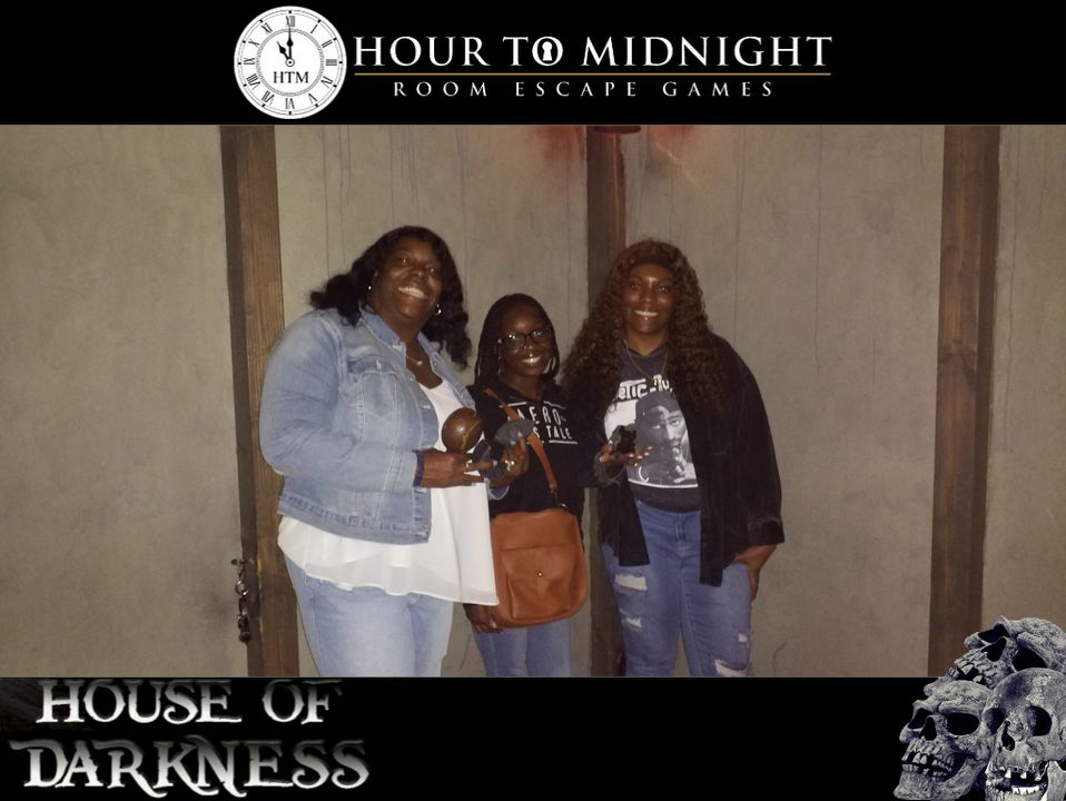 HourToMidnight's tweet image. 