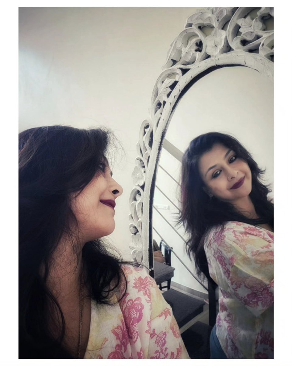 Debjani_majo's tweet photo. Mood vibes... ✌️

#actor #actorslife #me #casual
#lifestyle #fun #streetstyle #mumbai #mumbailife

#debjani_chatterjee_official https://t.co/ni40FldJqB