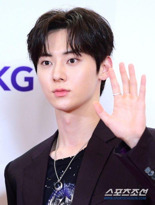 tang__kira's tweet photo. Hwang Minhyun akan menjadi karakter utama dalam series drama 'Study Group'

Hwang Minhyun akan menjadi Yoon Gamin, karakter utama dari Study Group.

Drama ini adalah adaptasi dari webtoon dengan judul yang sama.

Saat ini sutradara sedang melakukan casting. https://t.co/R1Lsa0ZPdr