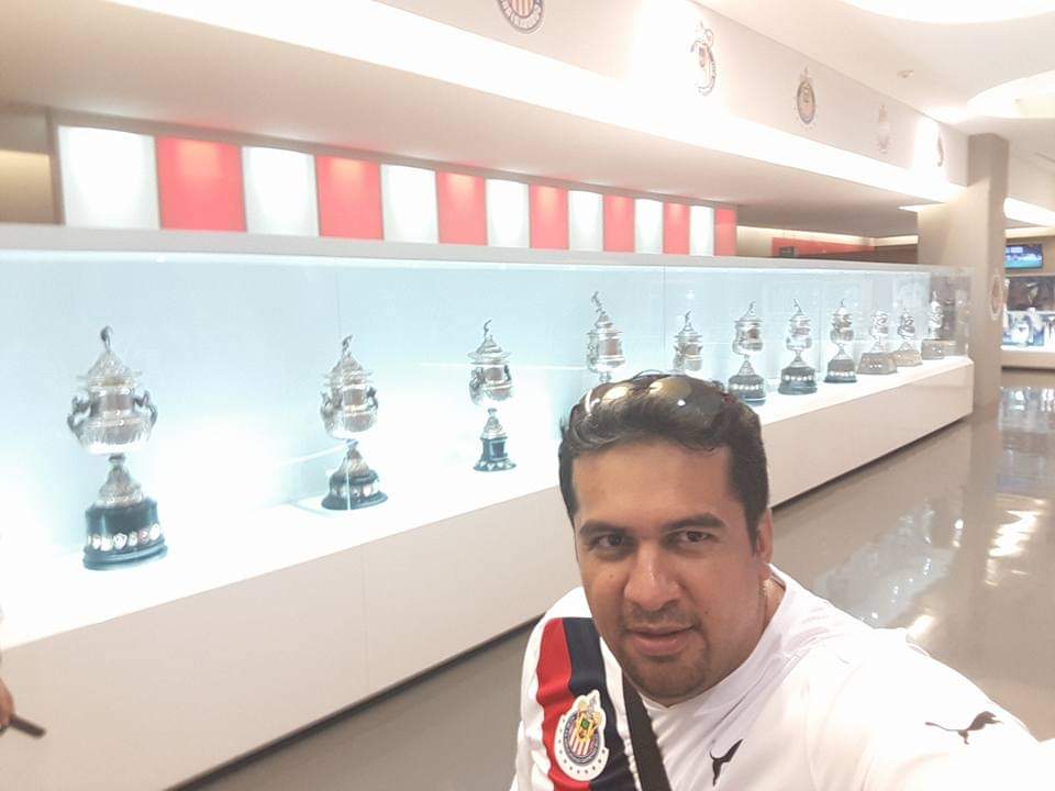 vgalind1's tweet photo. ESTAMOS LISTOS PARA RECIBIRTE EN CASA !!!

FELICIDADES @Chivas QUE HUEVOTOTOTOTOTOTES!!!! 

PAUNO HAZ HECHO FELÍZ A 40MILLONES DE MEXICANOS !! https://t.co/sSqwuMB5fh