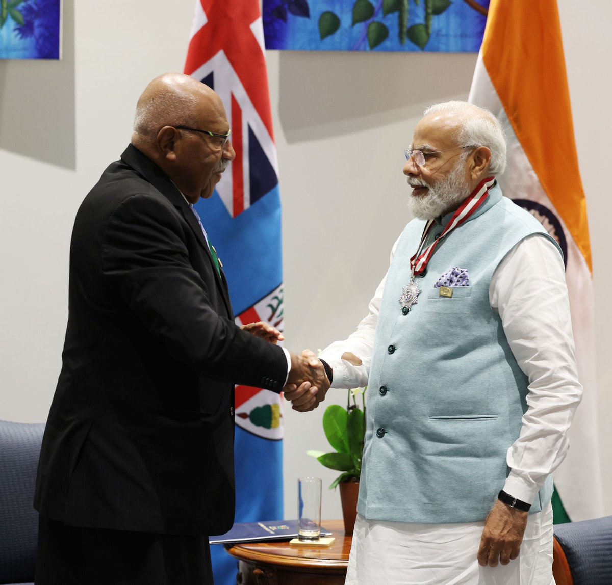 PIB_India's tweet photo. Big Honour for India 🇮🇳

PM @narendramodi has been conferred the highest honour of Fiji by the PM of Fiji: Companion of the Order of Fiji, in recognition of his global leadership.

Only a handful of Non-Fijians have received this honour till date.