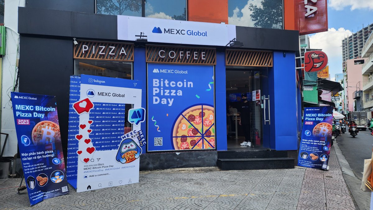 MEXC's tweet photo. Launching the #MEXCBitcoinPizzaDay On-site Photo Check-in campaign 🍕

To enter:
1⃣Take a photo at the event venue + check-in on your own Facebook or Twitter
2⃣Tag @MEXC_Global, @MEXCVietnam, and  #MEXCPizzaDay
3⃣Fill out the form: https://t.co/PAb3sL5YfL https://t.co/WfNBie2jg4