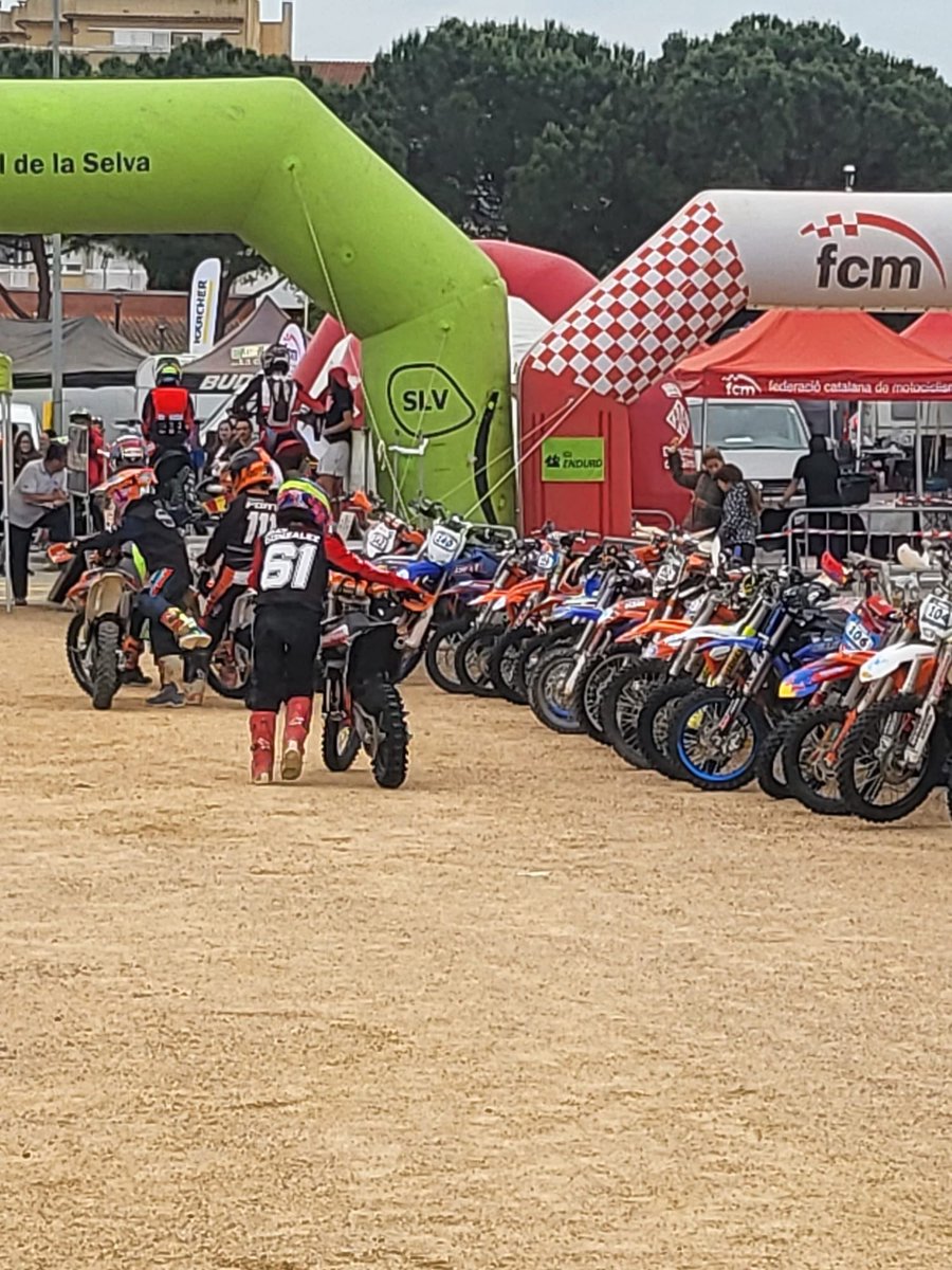 Peu_a_baix's tweet photo. La llavor del mototociclisme català torna amb el XIII ENDURET DE MAÇANET DE LA SELVA @ajMassanet organitzat per #Peuabaix.Èxit de participació de la prova gironina puntuable per el Campionat de Catalunya Enduro infantil @ajMassanet @selvaesports @DiputacioGirona @FCMotociclisme https://t.co/b7tTUgFeZu