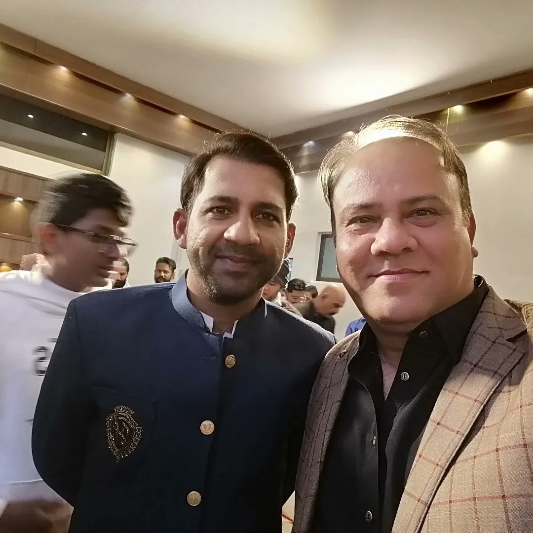 ItsKhanSaif's tweet photo. @SarfarazA_54 Happy Birthday Saifee.🎂Best Wishes for your Future https://t.co/iSmxth83wv