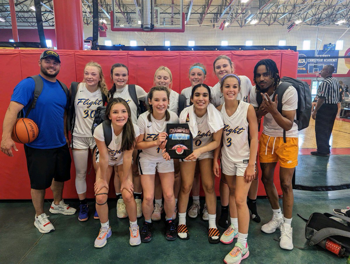 MO Flight Girls Basketball tweet media