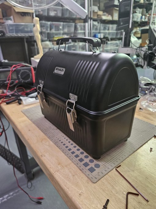 Latest version of my Far-UVC Lunch Box. Filtered 60w emitter is designed to sit on the floor against