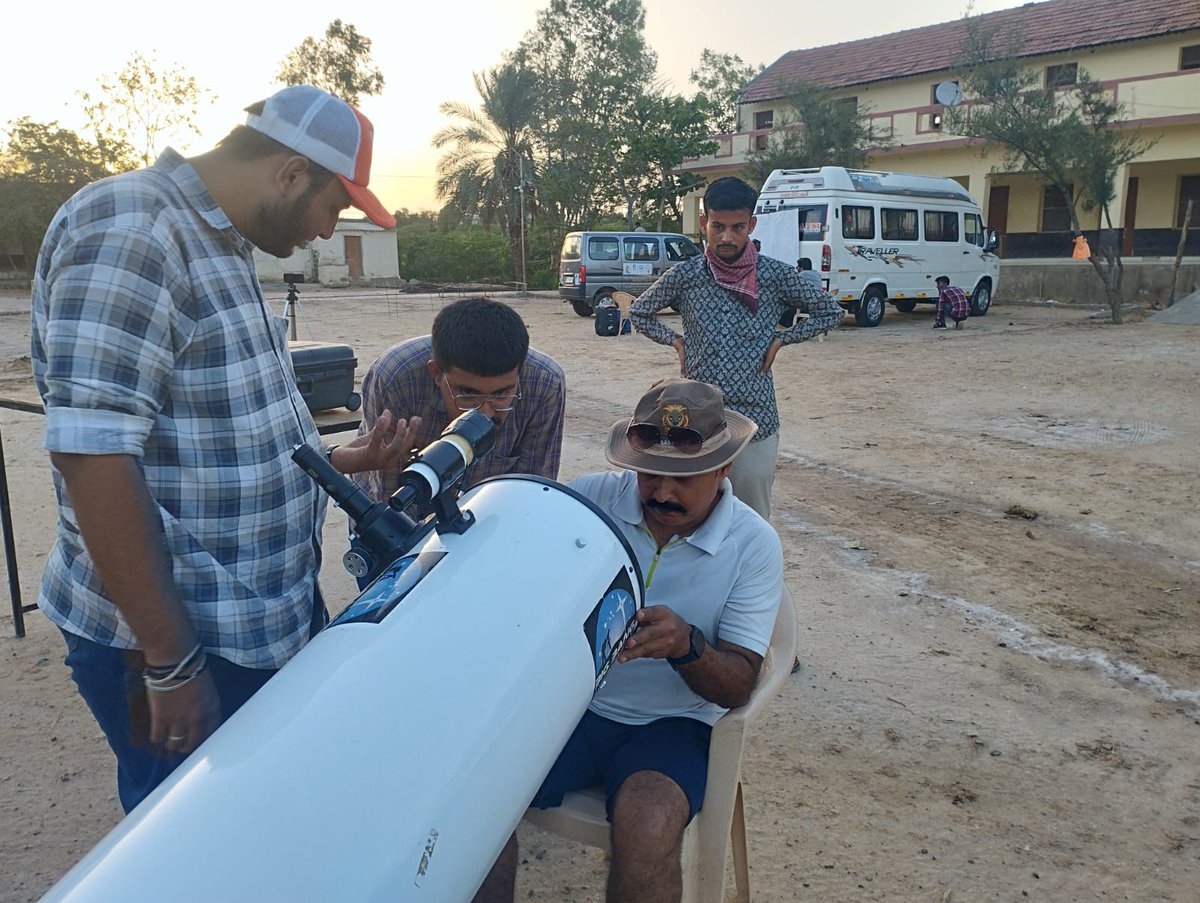 OVSRCSC's tweet photo. Kutch Star Party....held at Rudra mata dam, Bhuj and organized jointly by CSC Bhuj and CSC Rajkot. 52 participants attended the event @narottamsahoo @GUJCOST @InfoGujcost @RscBhuj @RSCBhavnagar @RscPatan @RSCRajkot @dstGujarat @IndiaDST @vnehra @PMOIndia @CMOGuj https://t.co/ZjHy8AvqDO
