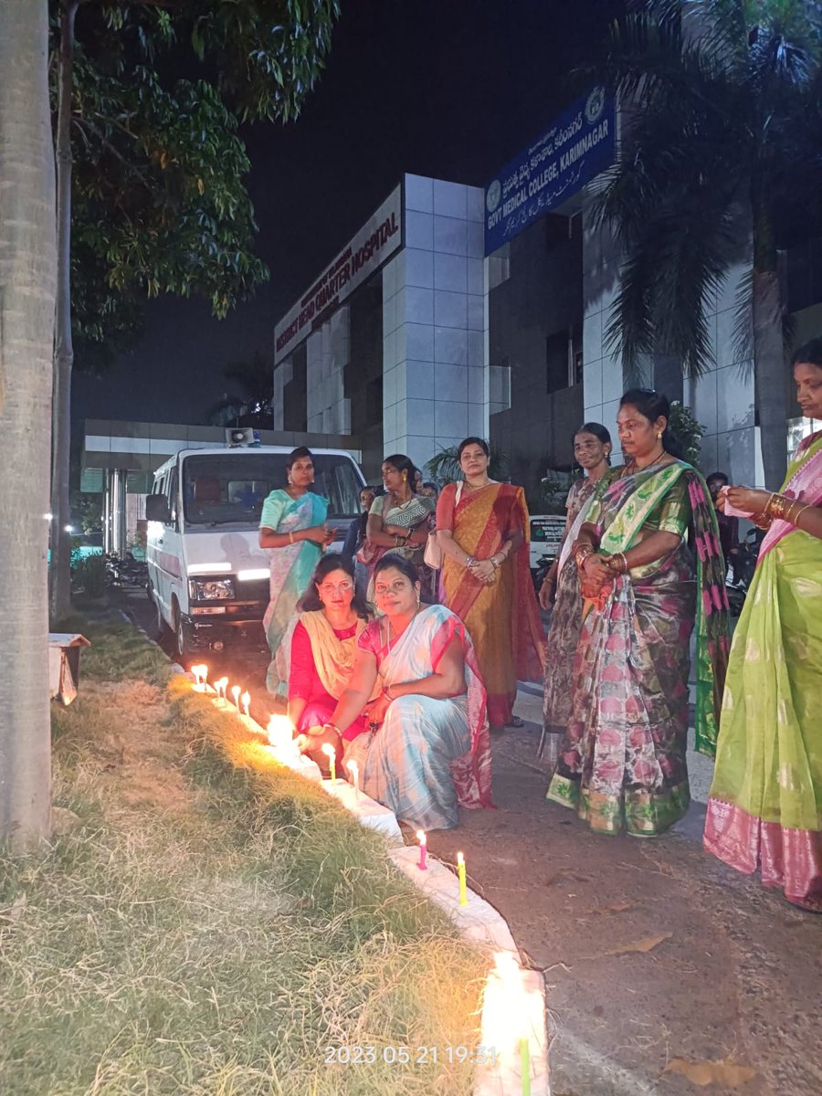 KajpsPlus's tweet photo. కరీంనగర్ జిల్లా ప్రధాన ఆసుపత్రిలో అంతర్జాతీయ ఎయిడ్స్ కొవ్వొత్తుల సంస్మరణ దినోత్సవంలో KAJPS+ సిబ్బంది, బోర్డు సభ్యులు పాల్గొన్నారు. https://t.co/qMaGDv7D3N