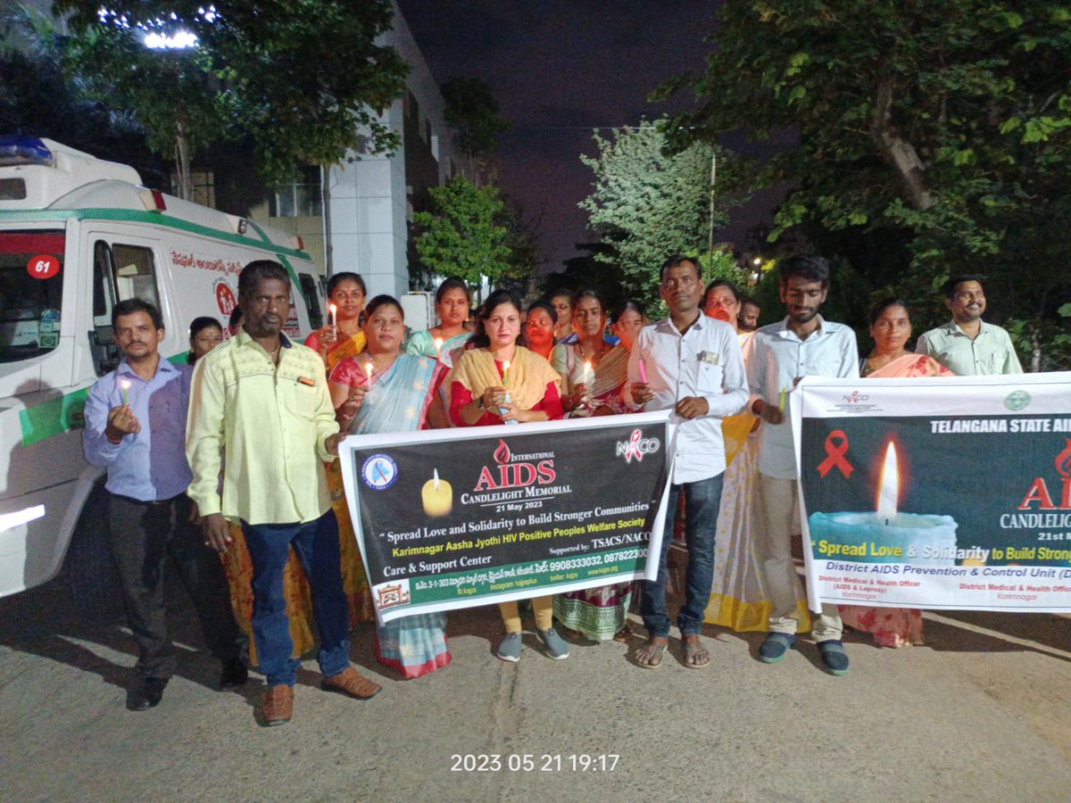 KajpsPlus's tweet photo. కరీంనగర్ జిల్లా ప్రధాన ఆసుపత్రిలో అంతర్జాతీయ ఎయిడ్స్ కొవ్వొత్తుల సంస్మరణ దినోత్సవంలో KAJPS+ సిబ్బంది, బోర్డు సభ్యులు పాల్గొన్నారు. https://t.co/qMaGDv7D3N