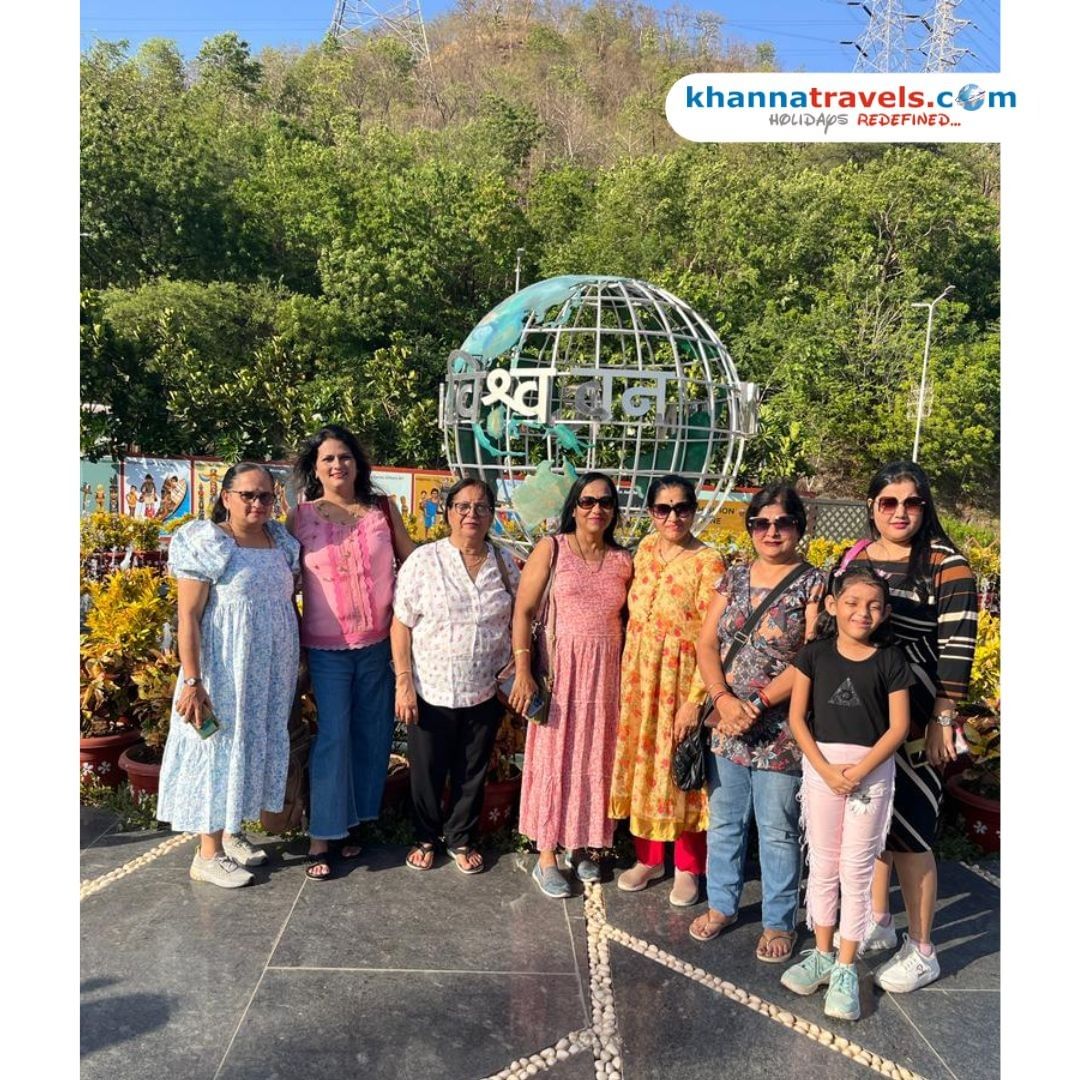 Our group at Statue Of Unity 🇮🇳🙏🏻

#khannatravels #statueofunity🇮🇳 #sardarvallabhbhaipatel #gujarattourism #grouptours #indiatourismplaces #grouptravelspecialist #tourandtravels