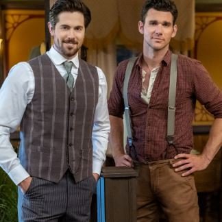 Happy Man Crush Monday #Hearties 😍😍😍

Season 10 I feel will be a BIG year for both men.

#wearehopevalley #WCTH #whencallstheheart