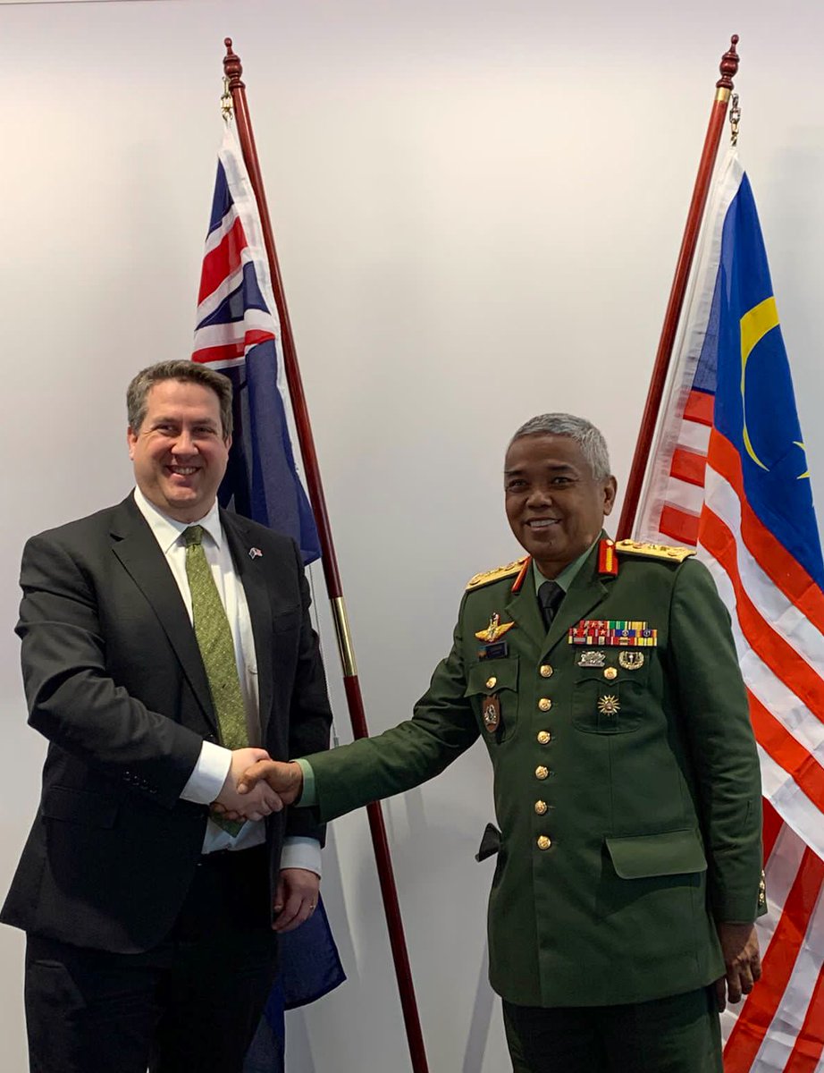 ADFinMalaysia's tweet photo. Last week ๐ฆ๐บ hosted the first in-person Military Cooperation Working Group in three years.
Fantastic to finally meet face-to-face again and discuss our exciting program of Defence cooperation for 2023 and beyond! ๐ฒ๐พ๐ค๐ผ๐ฆ๐บ #MAJDP https://t.co/YLSMay6nWE