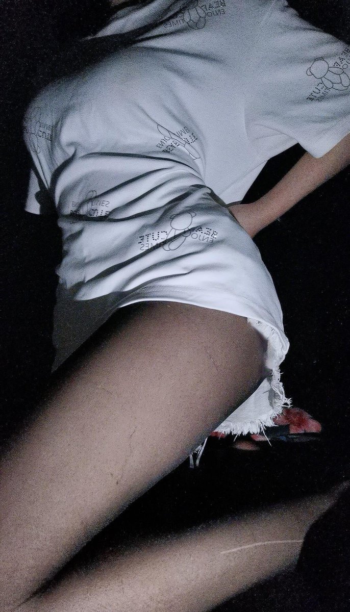 aishen417's tweet photo. 有趣小狗谁不爱呢 ＃小狗 ＃女高 ＃女m ＃自慰 ＃骚逼 ＃小穴 ＃嫩穴 ＃鸡巴套子 ＃做爱 ＃阴茎 ＃精液 ＃内射 ＃白浆 ＃淫水 ＃反差 ＃露出 ＃操逼 ＃母狗 ＃抠逼 ＃发情 https://t.co/BClwjqlQC4