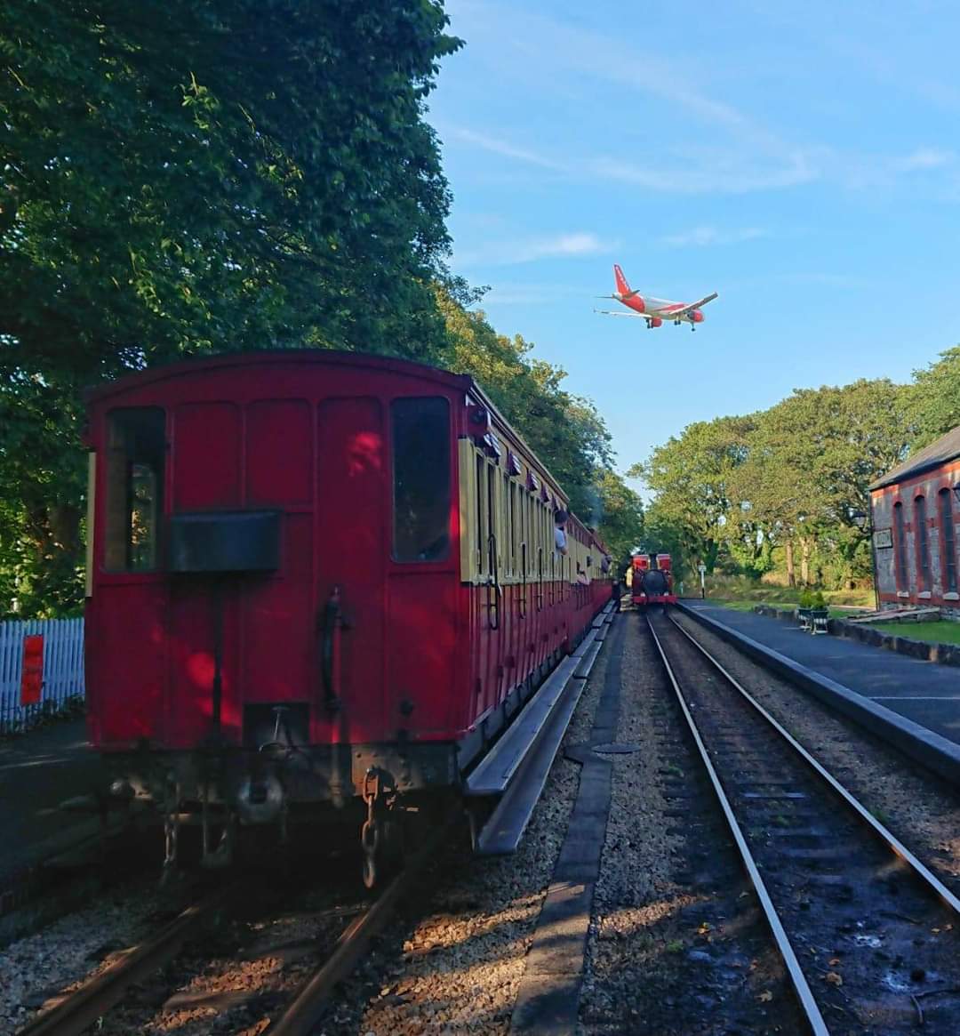 No.12 Hutchinson of 1908 arrives with the southbound train as an EasyJet flight passes overhead; trains are operating to the standard 'R' timetable today #iomrailway #heritage #steam #nostalgia #Castletown #placetobe #greatphoto #Hutchinson #VisitCastletown #IsleofMan #IMR150