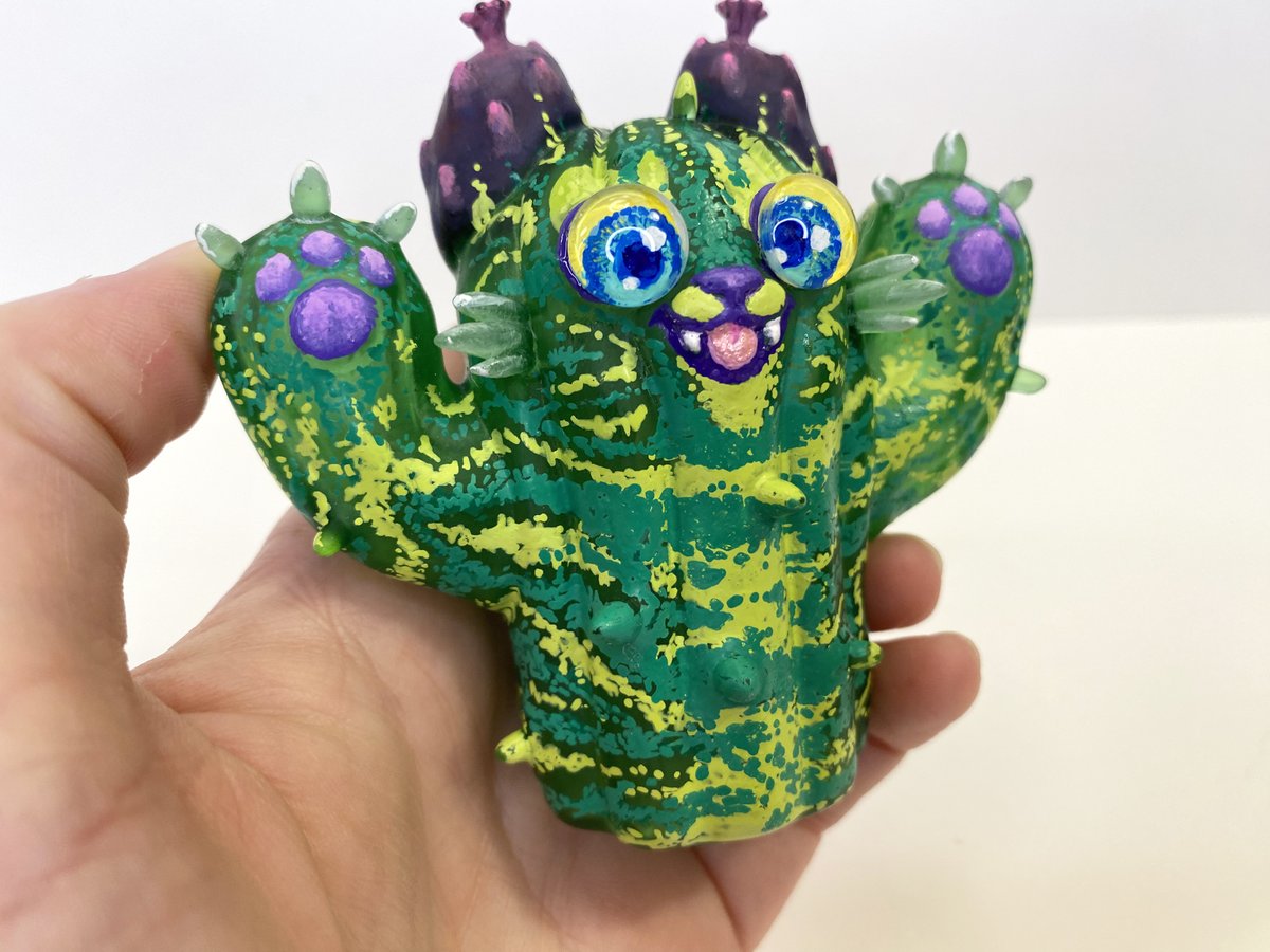 RocketCatRescue's tweet photo. Aaannnddddd.... The large cactus cats have been listed now!!!! https://t.co/fj1WqSFudj