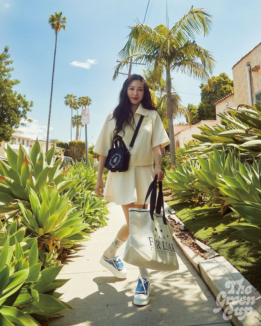 TIFFANY_stagram's tweet photo. [2023.05.22][INSTAGRAM] from thegreencup.official : #TGCmag 

Sunshine Golfer☀️

반짝이는 햇살과 함께 골프를!
티파니 영의 로스앤젤레스 골프 트립. ✈️⛳️

https://t.co/GZmmlezqYv
#TiffanyYoung #티파니 #티파니영 #소녀시대 https://t.co/TAKtpUDboT