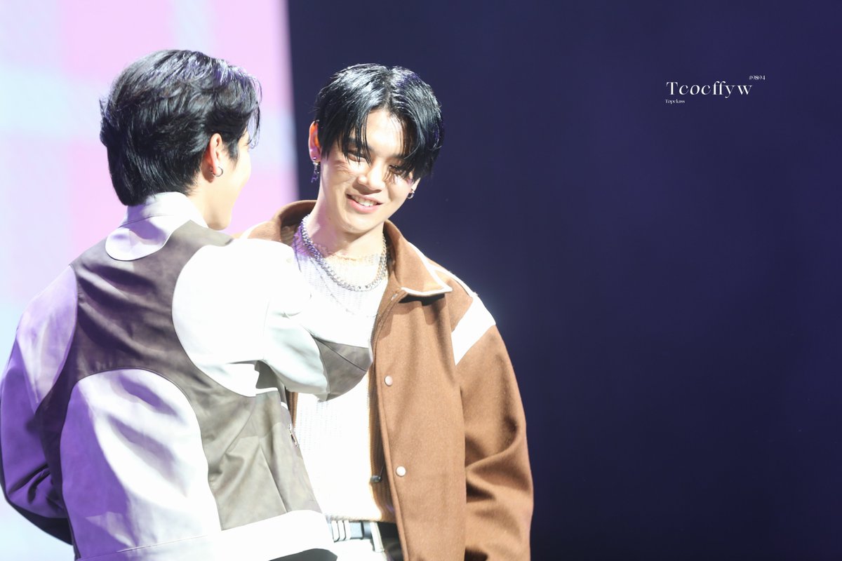 Tcocffyw's tweet photo. 🧐 To win this game😆😆😆😆
#หยิ่นวอร์
#yinyin_anw
@yinyin_anw
#warwanarat  @warwanarat
#yinwarfminmacau2023 
#TheBestDayWithYinWar https://t.co/RMeI94YxD1