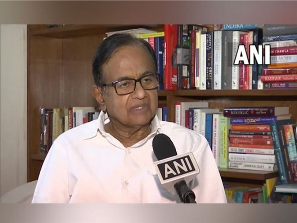 ani_digital's tweet photo. "Rs 2000 currency note in 2016 was a foolish move", says ex-Finance Minister Chidambaram
Read @ANI Story | https://t.co/oS80LYtQv7
#Chidambaram #Currency2000notes #FoolishMove #In2016 https://t.co/faKVJNcEpn