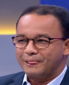 Gak masalah siapapun presiden nya mau 
<a href="/ganjarpranowo/">Ganjar Pranowo</a>  Ataupun <a href="/prabowo/">Prabowo Subianto</a> 
Asalkan jangan dia