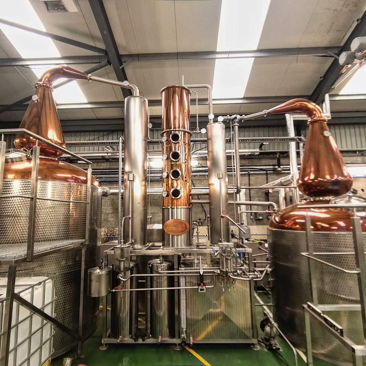A year on D11 highlights: Through Glasgow. Two distilleries really stand out to me, <a href="/GlasgowDC/">The Glasgow Distillery Co.</a> and <a href="/RAERSpirits/">RAER Spirits</a> Jackton Distillery. Very impressed with both of them &amp; what they are doing. I love the farm set up at Jackton, my kind of distillery; From grain to glass!