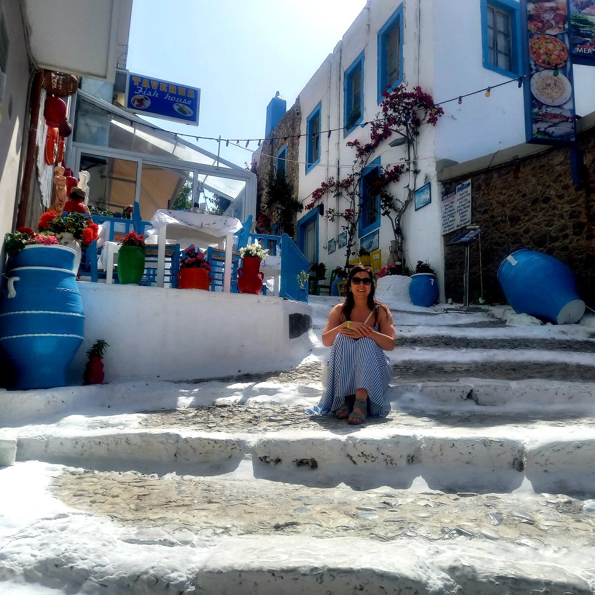 Ka_mila1402's tweet photo. Widoki ładne i jedzonko pyszne 🦑🦀🦐
#fishhouse
#Greece https://t.co/LVu0cJKcg0