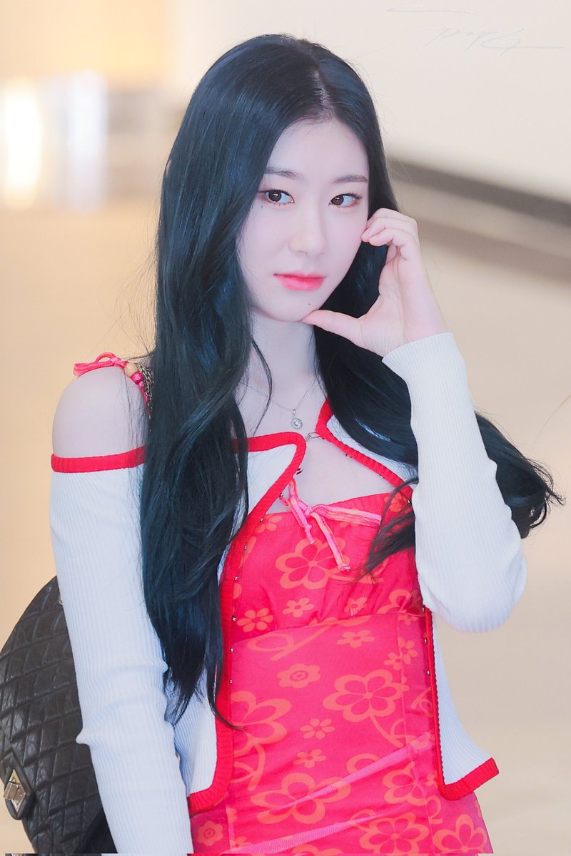 pjg920's tweet image. 230513 GMP
#ITZY #있지 #CHAERYEONG #채령