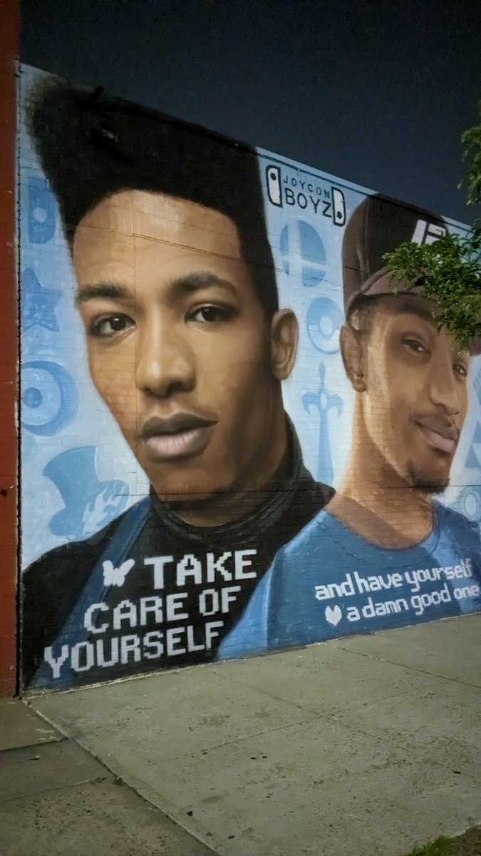 PSP_Marquez's tweet photo. Before I left Brooklyn I had to pay my respects to my fallen Brother.
We miss you Desmond.
#JOYCONBOY https://t.co/QDyzPEZYsi