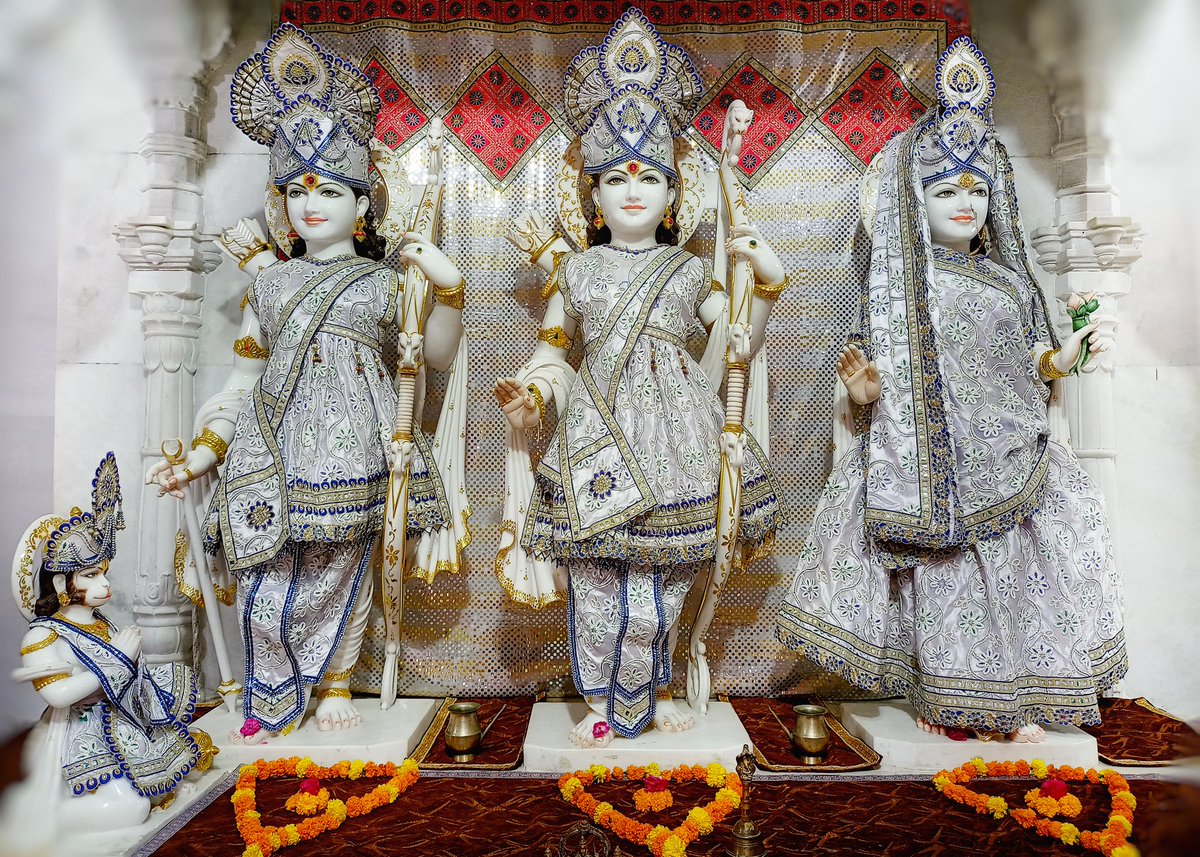 श्री राम मंदिर, प्रभासक्षेत्र - गुजरात (सौराष्ट्र)
दिनांकः 22 मई 2023, ज्येष्ठ शुक्ल तृतीया - सोमवार
मध्याह्न शृंगार
05232577
#somnath
#somnathtemple
#shree_somnath_trust
#Parvati_maa_vastra_prasad
#Somnath_Vastra_Prasad
#Pratham_Jyotirling
#saving_nature
#mahadeva