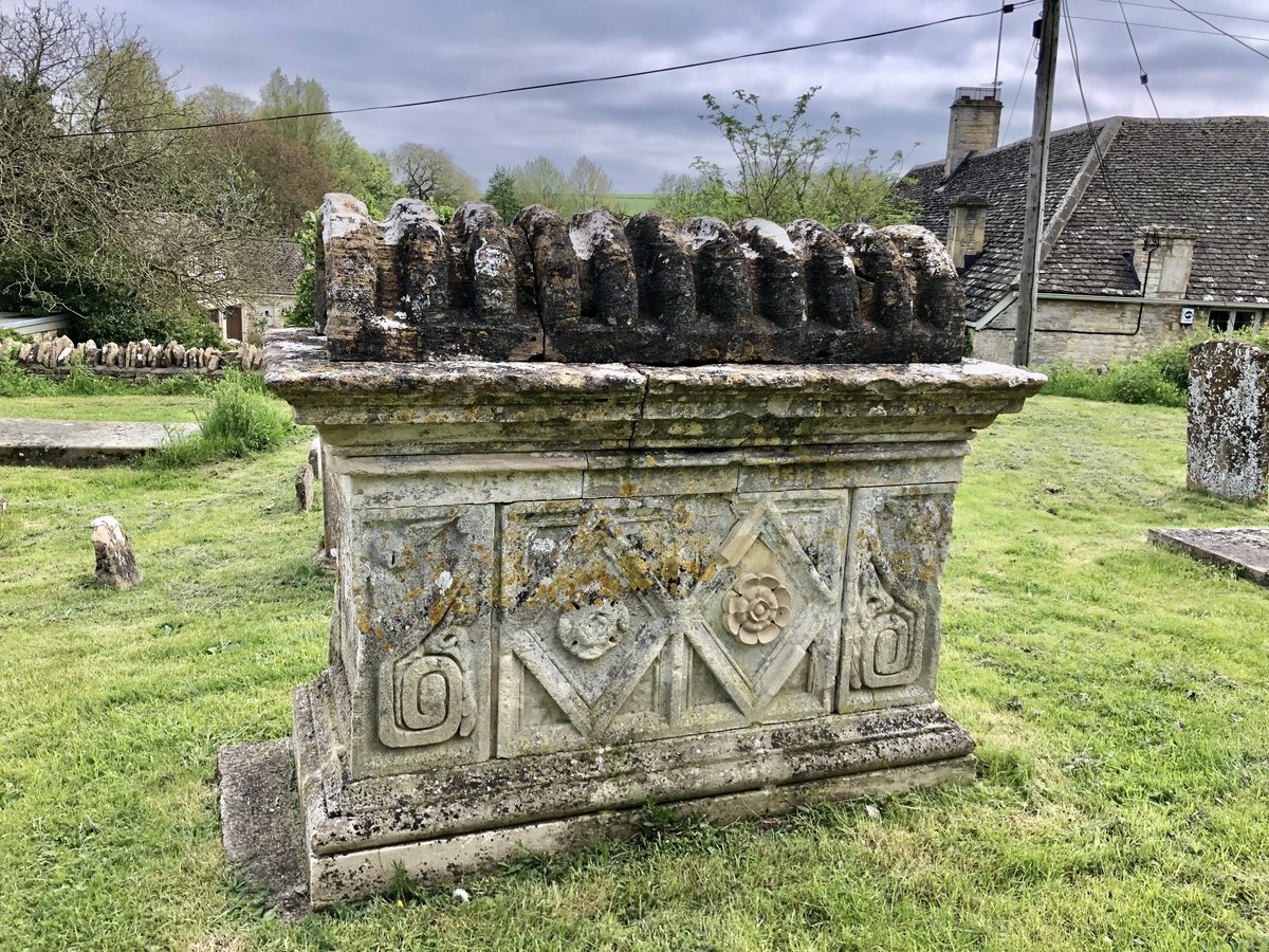 Lovely examples of Cotswolds limestone ‘bale’ tombs in St Mary’s churchyard, Swinbrook, Oxfordshire #MonumentsMonday