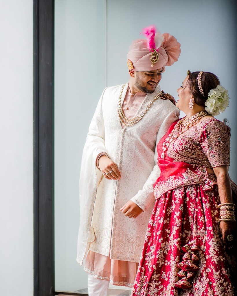 Hetal & Darshit ❤️
•
#picturesbycinnamon
#somewheremagazine #lookslikefilm #fineartphotography #lightandlove #fineartportraits #destinationweddingphotographer #mumbaiwedding #bangaloreweddingphotographer #indianweddingsmag #lookslikefilmweddings #hel… instagr.am/p/CsiPPNSop2b/