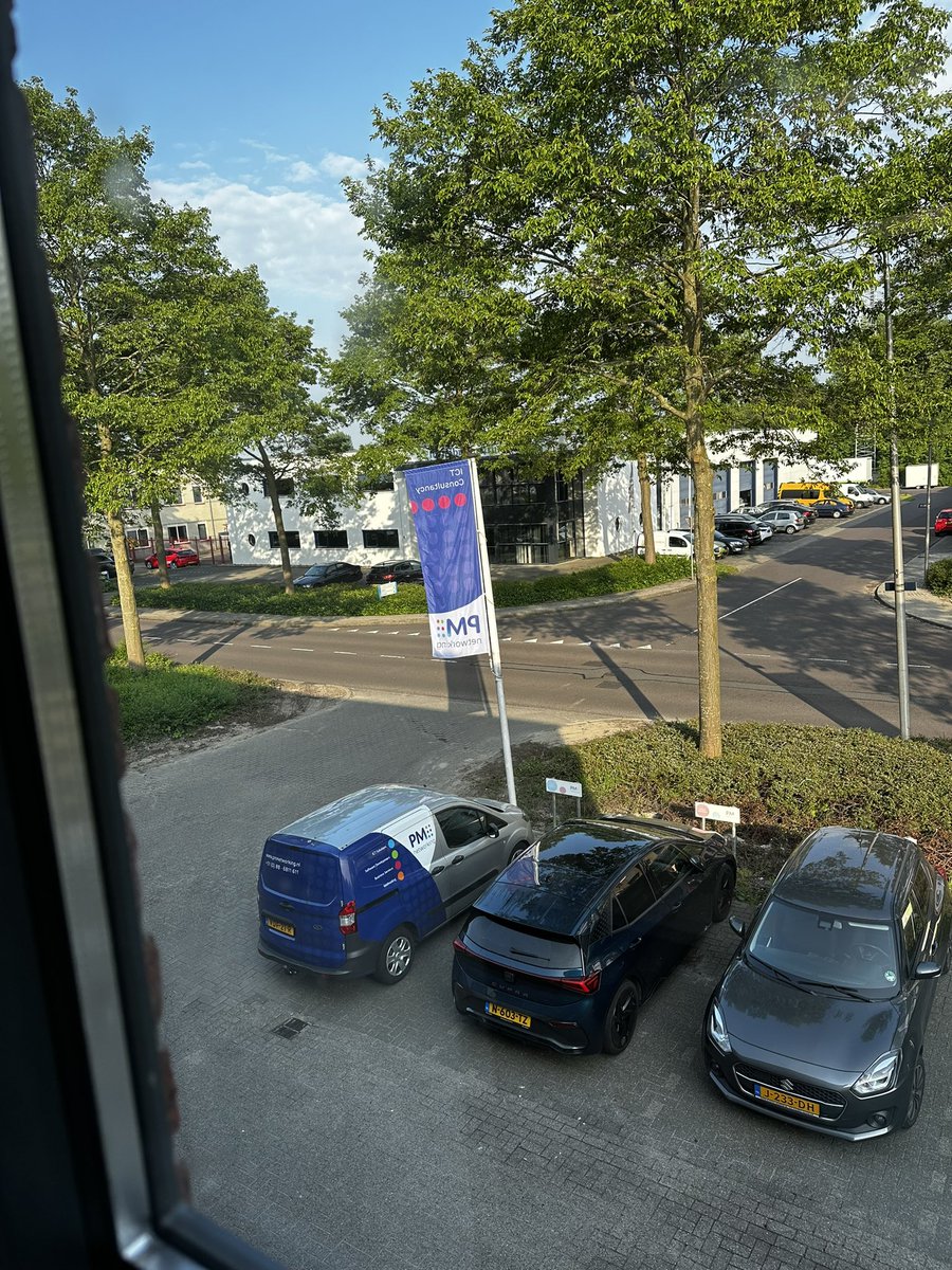 PMNetworking's tweet photo. Nieuwe werkweek, wij hebben er weer zin in! https://t.co/Uh5tiZAA2k