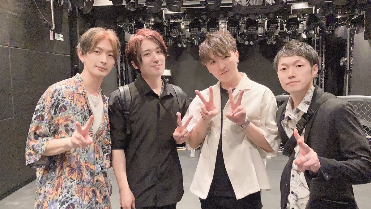 ZeaSho's tweet photo. そしてゲストの皆さん📷
時間の都合で一緒に写真撮れなかった方もいますが、改めてありがとうございました🌟
その初めましての来場の方も多く、凄い温かくて感動しました🥹
#ワールドラフを紅白へ #FATe_ #FancyLips #KEI #俊哉 #ヤンキー女帝彩華 #Reina #Shion #Takahiro #唐揚げ https://t.co/HaH2o7O01N
