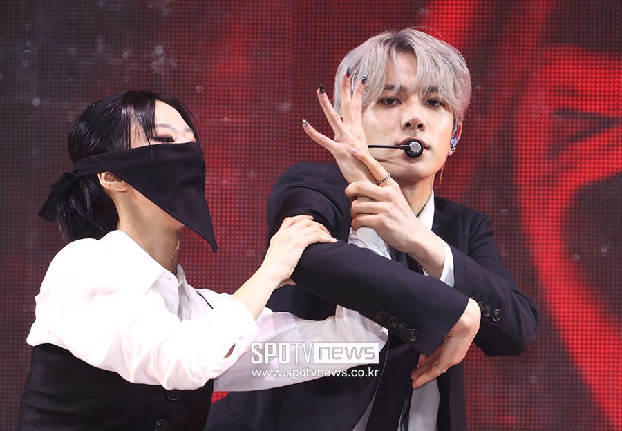 KPOPFAVE_ tweet picture
